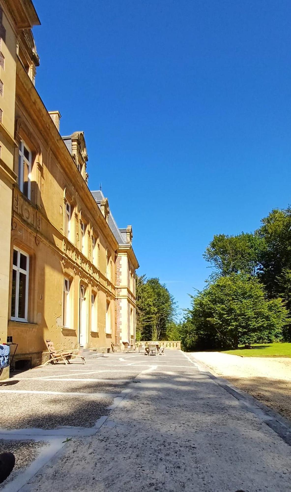 Chateau De Laclaireau Virton Exterior photo